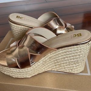 New Rose gold wedges. Size 8